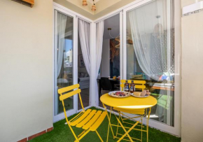 Renovado en el centro ascensor a la playa cerca, Torremolinos